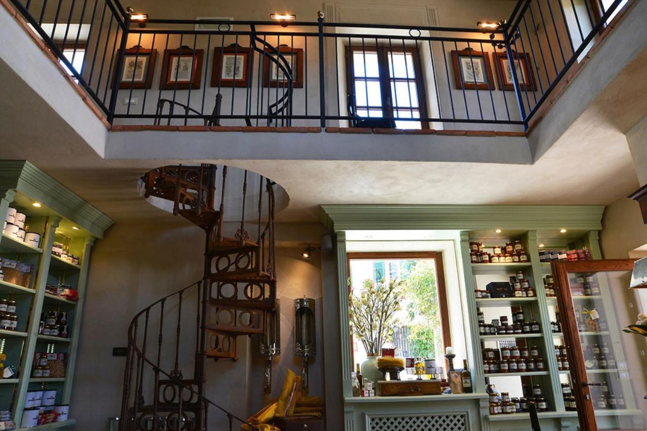 La Piazzetta Degli Artisti - Boutique B&B Bossolasco Exterior foto